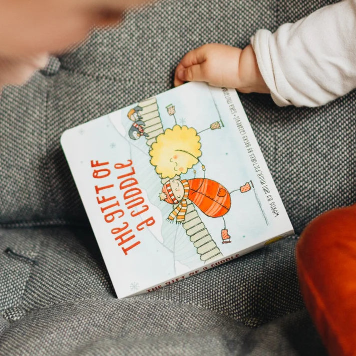The Gift of a Cuddle (Board Book)