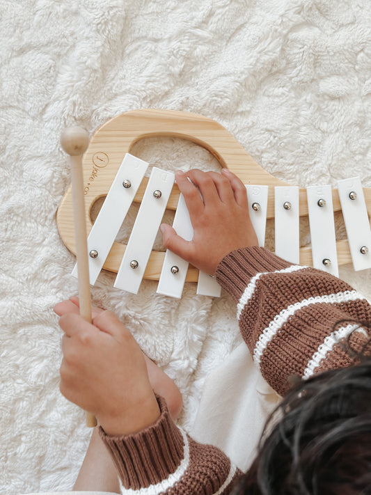 The magic of music and musical toys for your baby