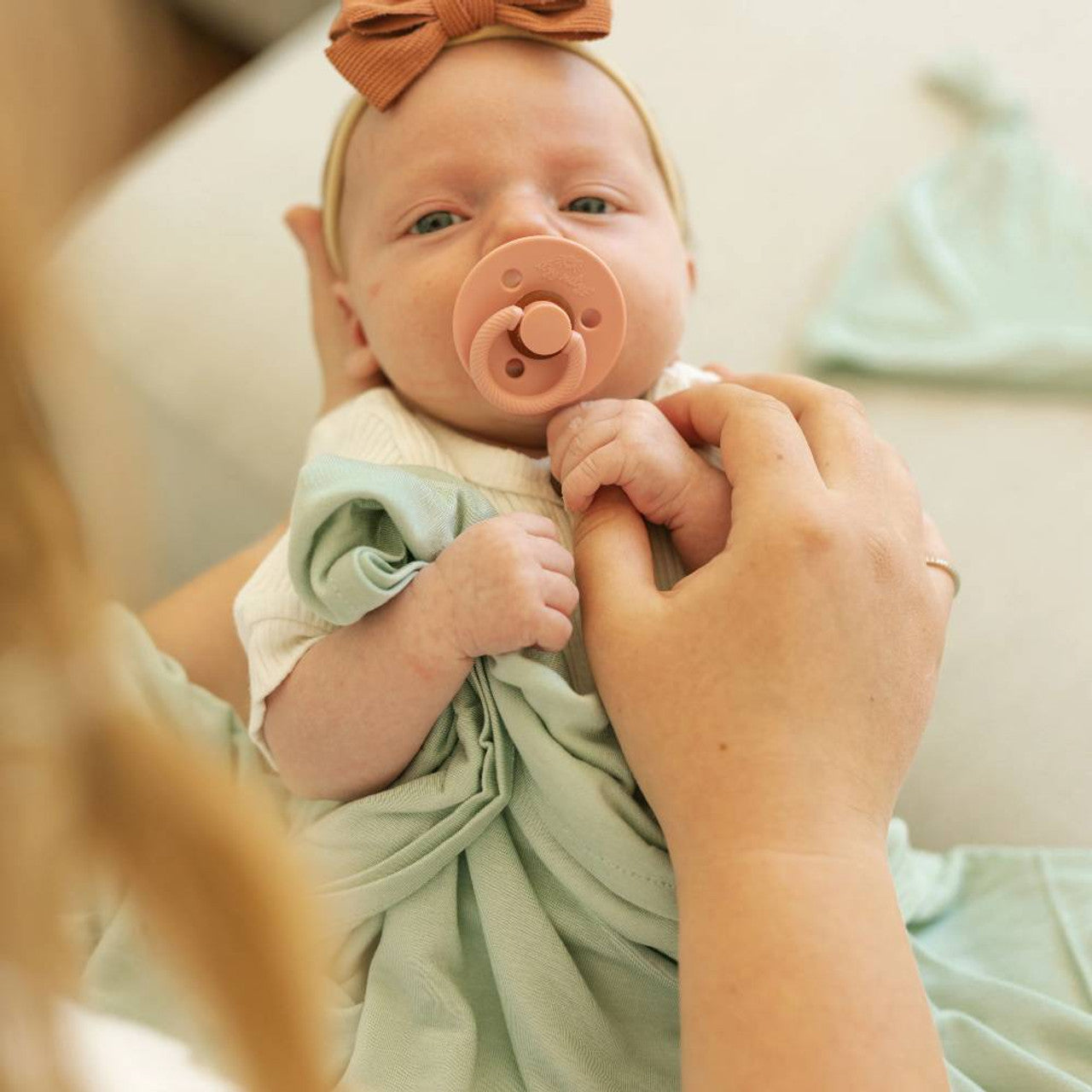 Stretch Knit Hat & Swaddle Set - Frost Green