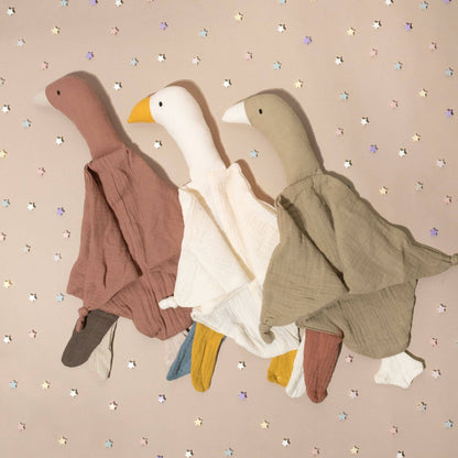 Goose Lovey - Sandrift