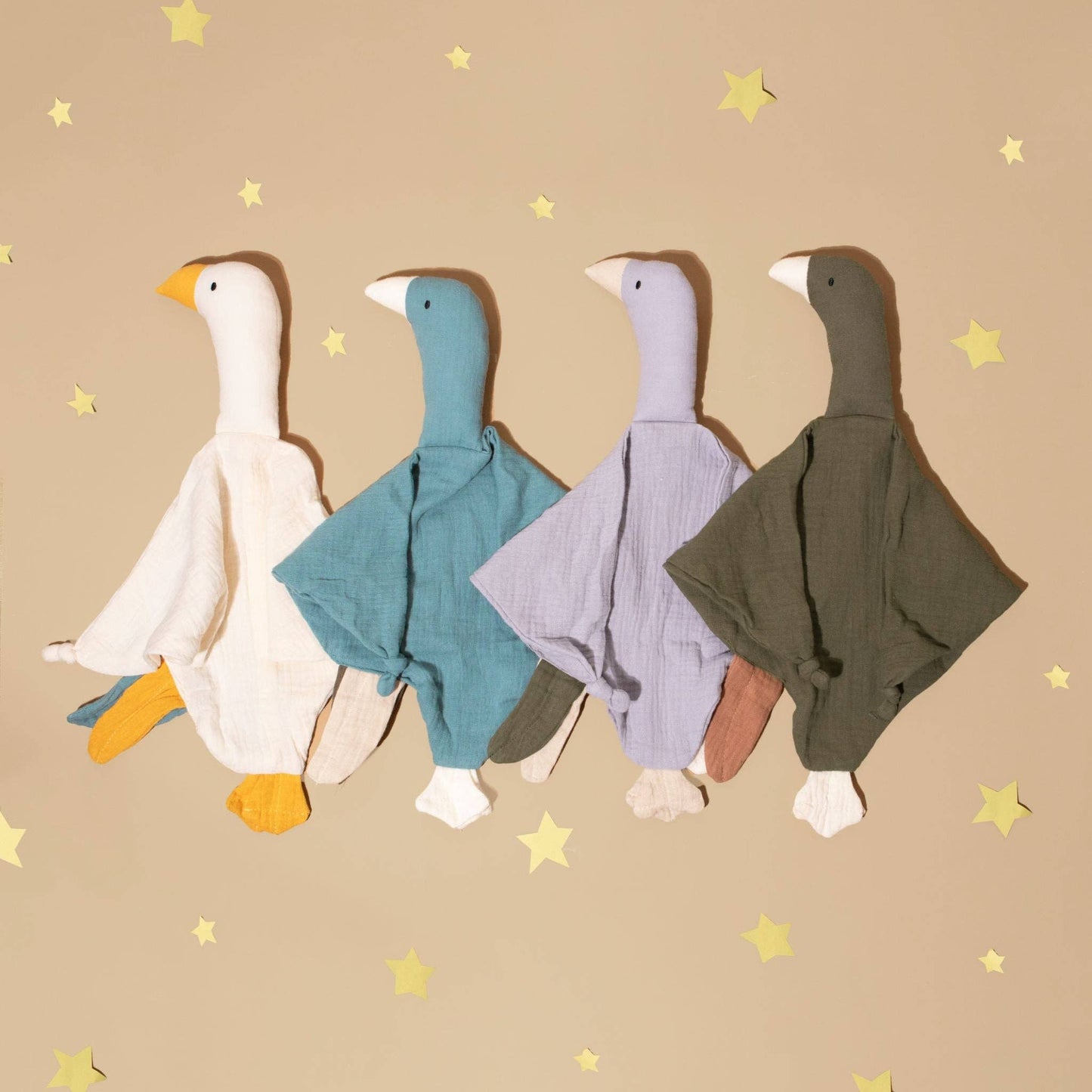 Goose Lovey Comforter - Parchment