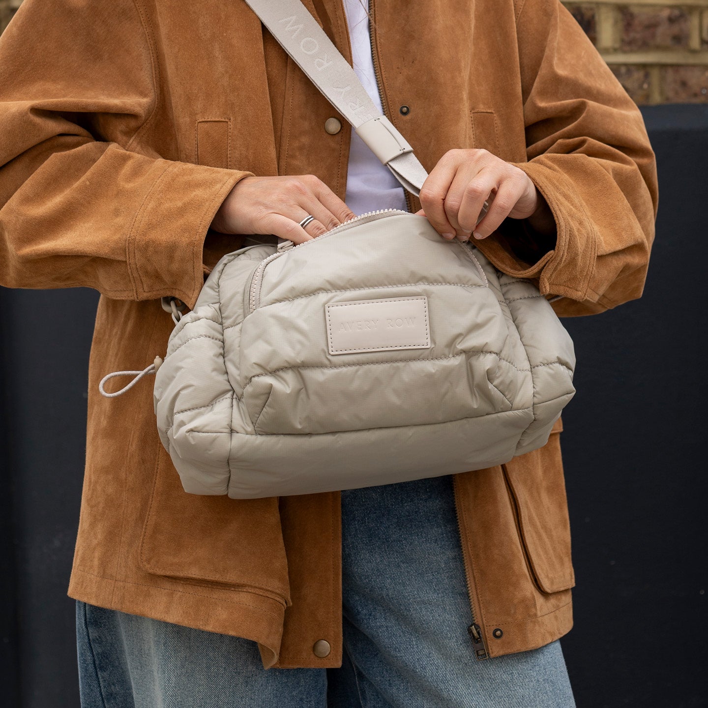 Avery Row | Pram Organiser Bag | Soft Black, Oyster