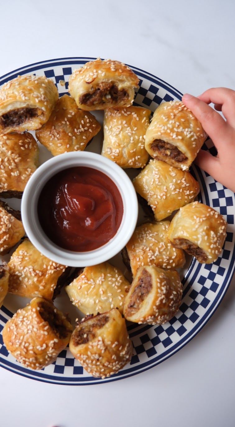 Family Cooking: A family Cookbook by Di McHardy