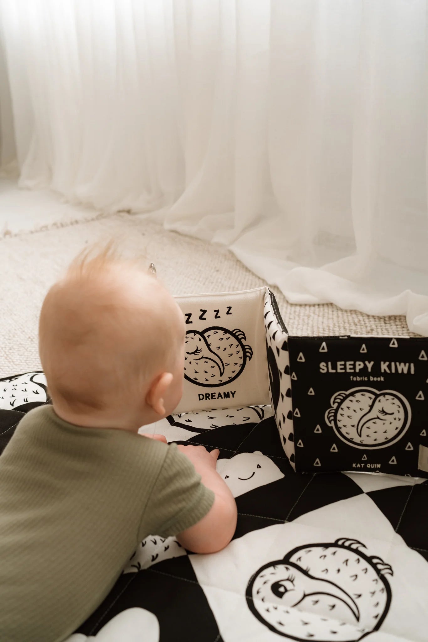 Sleepy Kiwi Fabric Book (Organic Cotton)