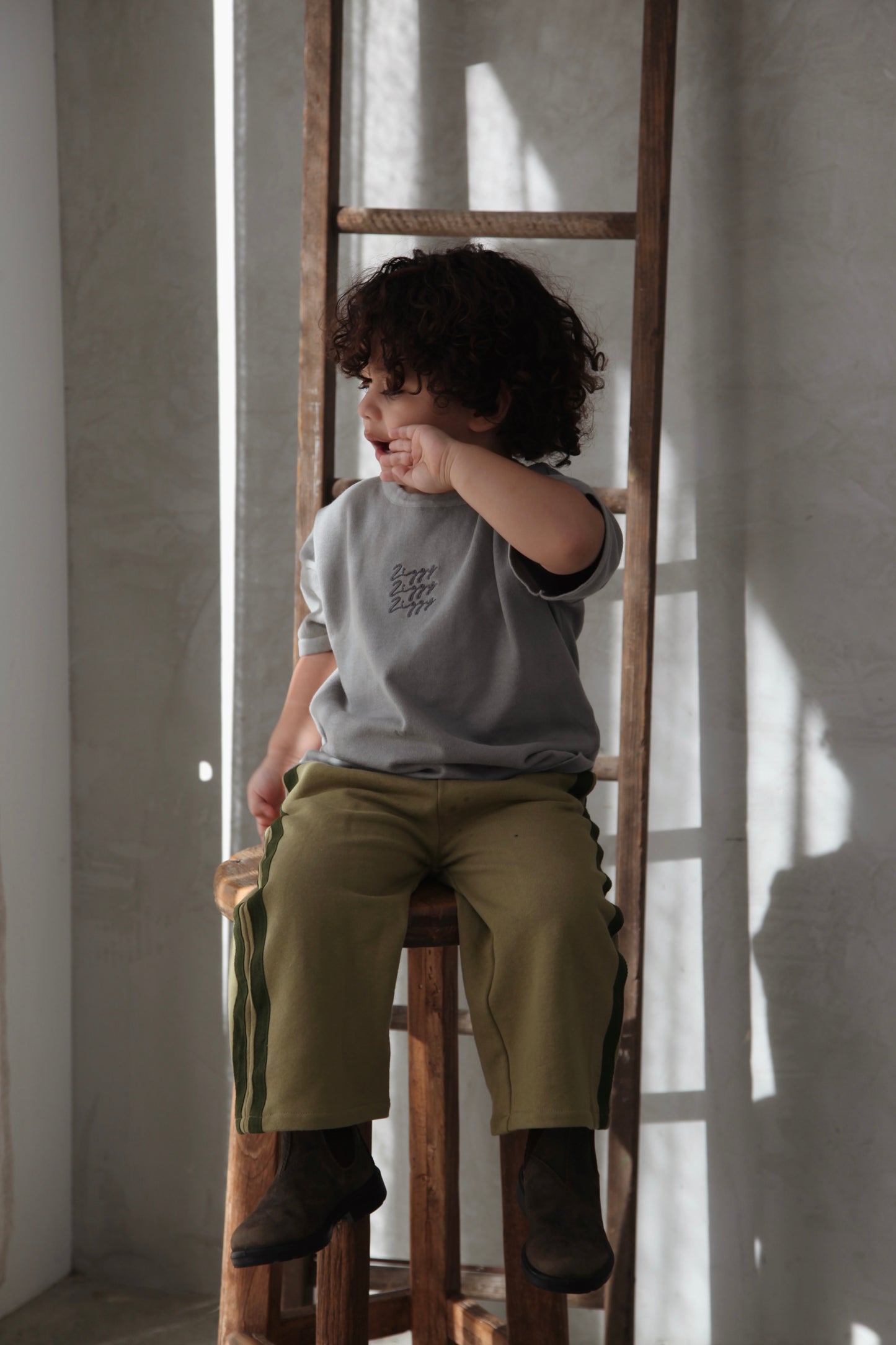 Ziggy Lou Signature Tee - Gray