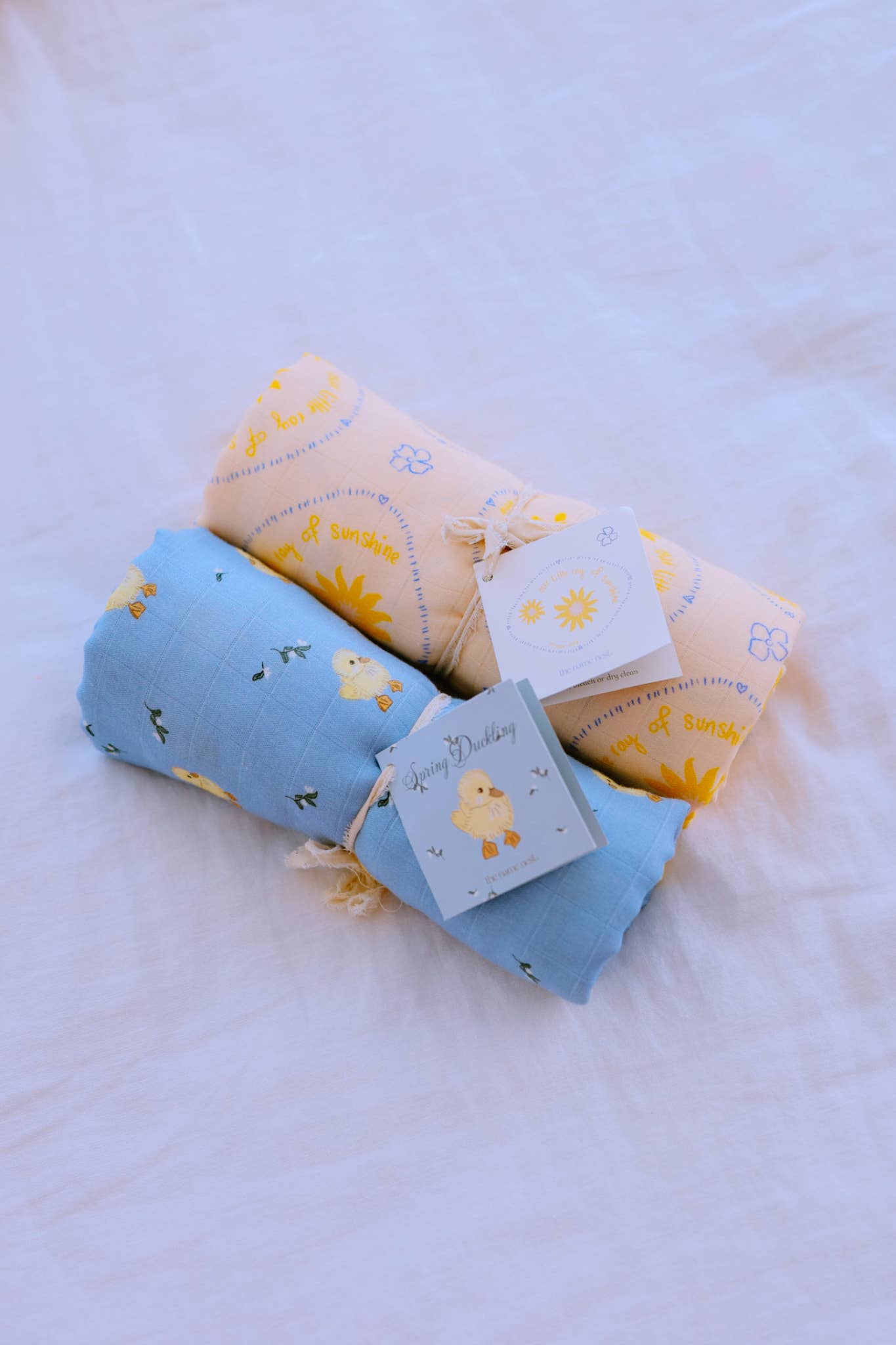 Swaddle - Spring Duckling